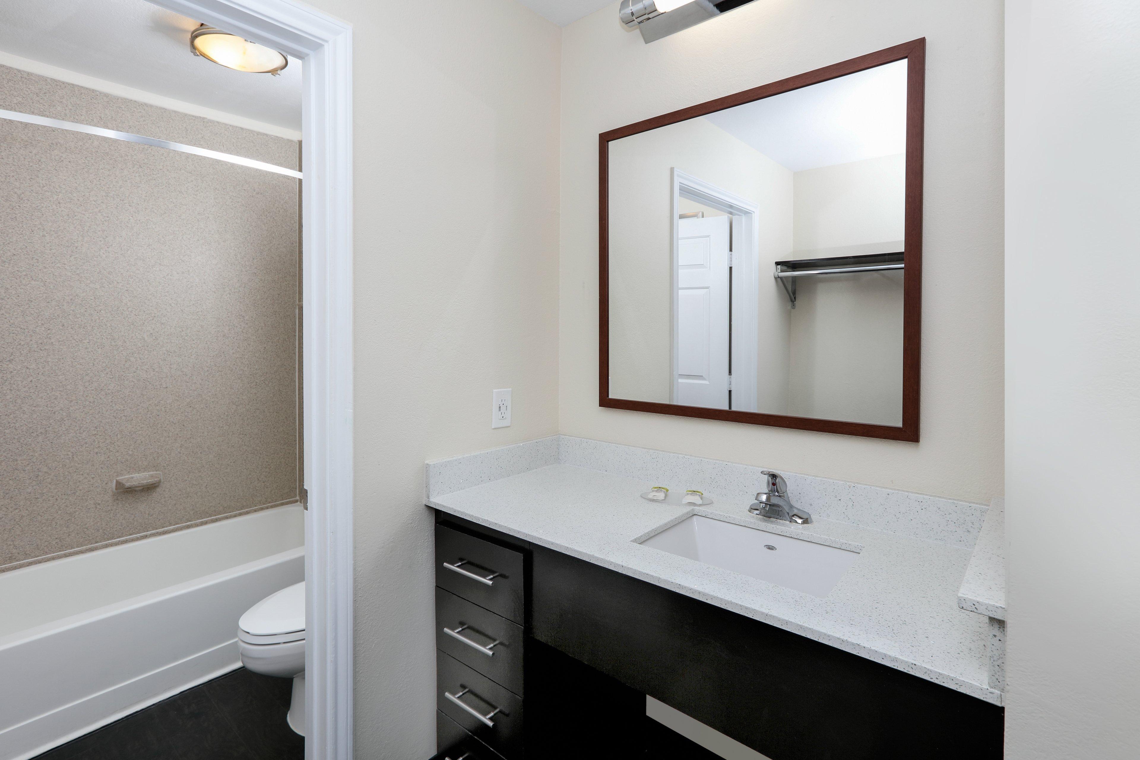 Candlewood Suites Dallas Market Center-Love Field By Ihg Exterior foto