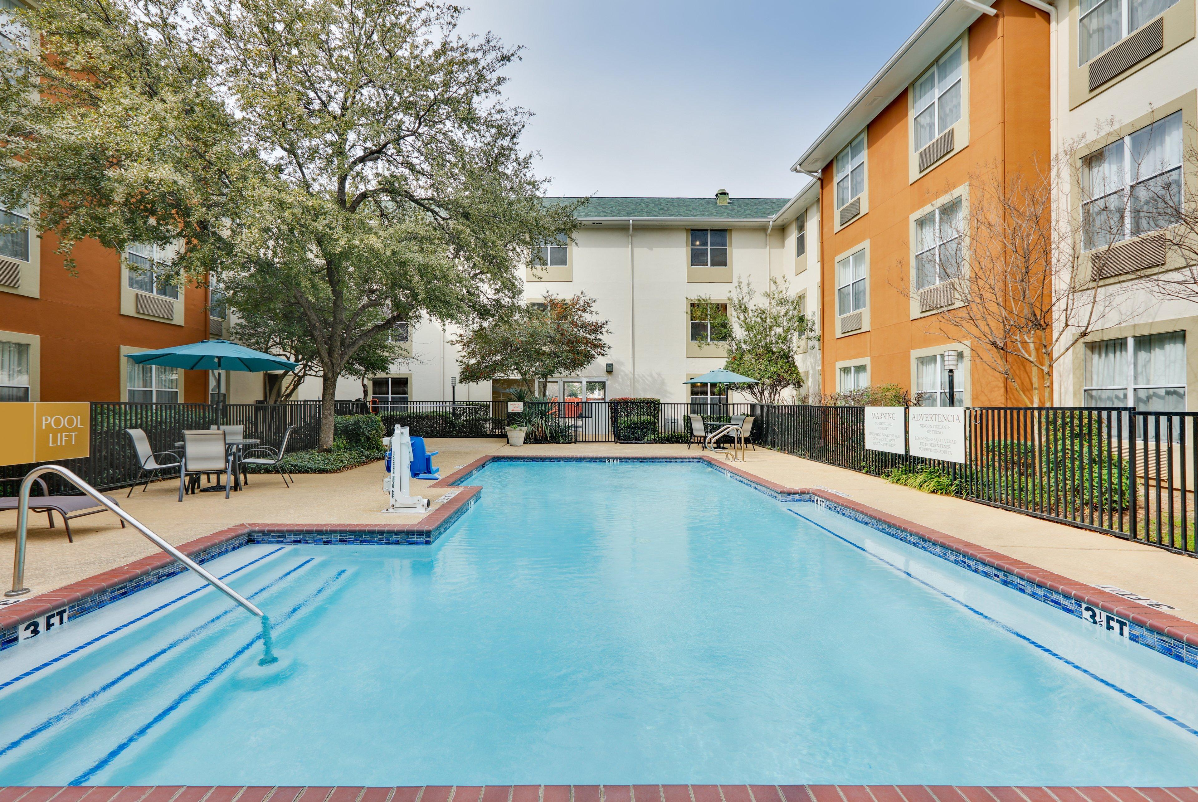 Candlewood Suites Dallas Market Center-Love Field By Ihg Exterior foto