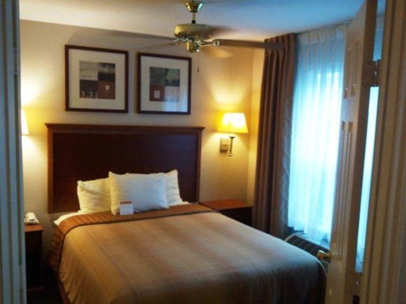 Candlewood Suites Dallas Market Center-Love Field By Ihg Exterior foto