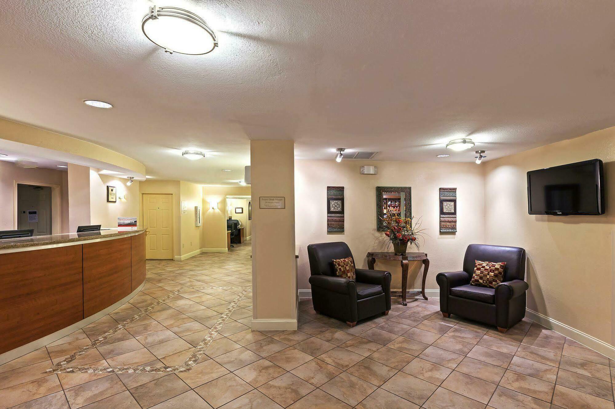 Candlewood Suites Dallas Market Center-Love Field By Ihg Exterior foto